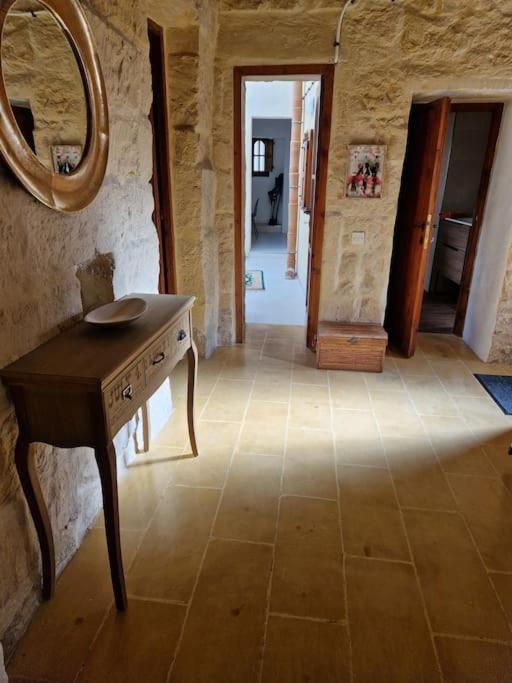 Cozy 1 Bedroom House In Iz-Żejtun Buitenkant foto